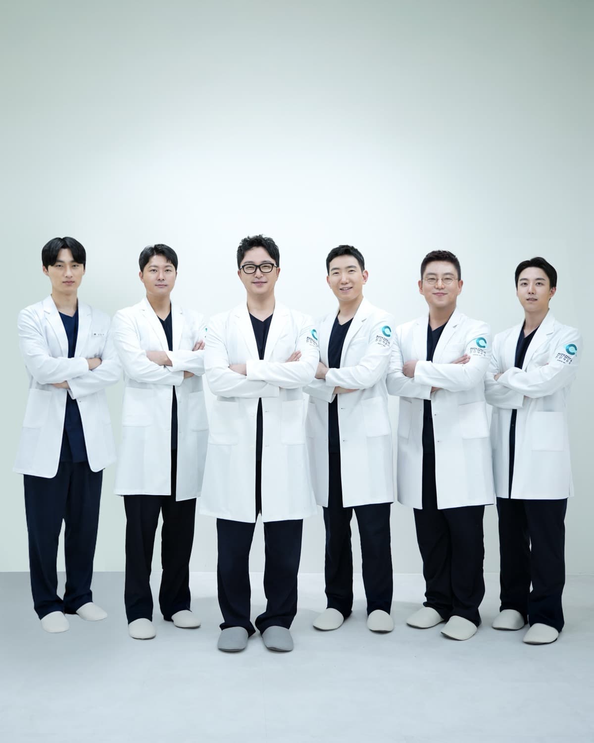 6인