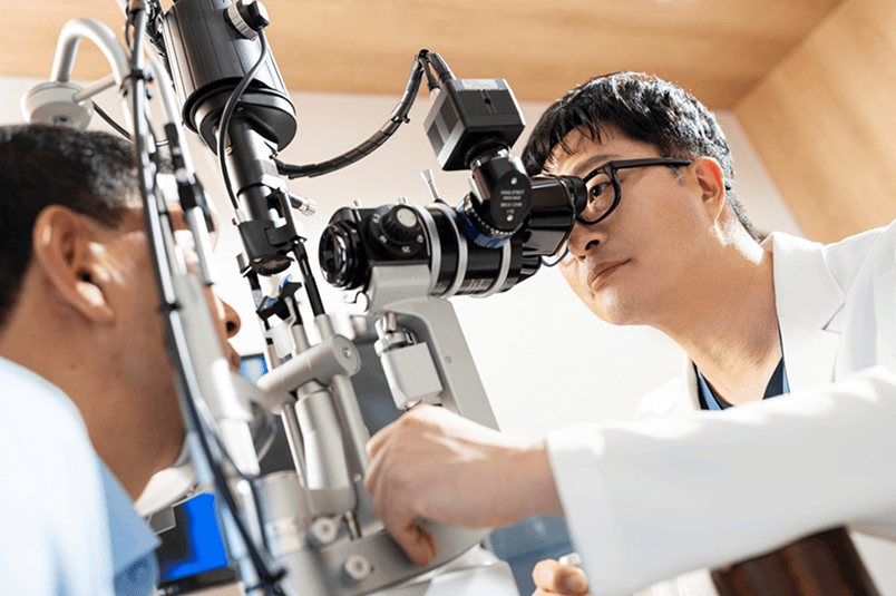 ICL Lens Implantation